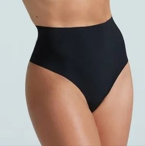 Commando Shaping Thong